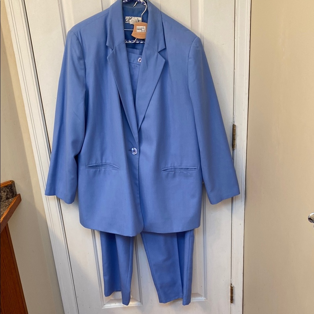 Dress Barn Classic Blue Woman’s Blazer and Pants Set